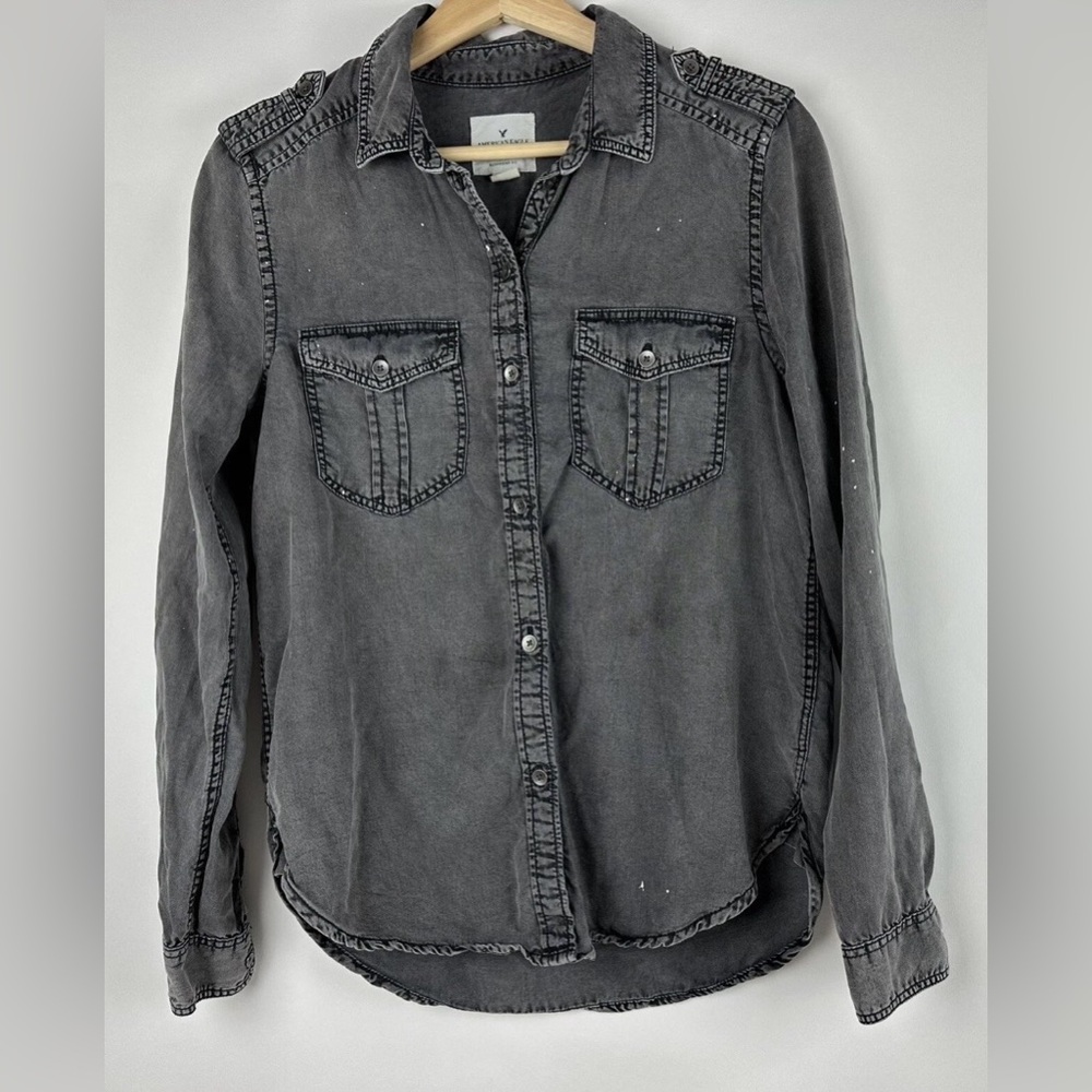 American Eagle Outfitters Boyfriend Fit Women’s Charcoal Button-Down Shirt Med.